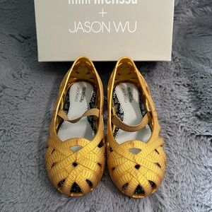 BRAND NEW Mini Melissa + Jason Wu Gold Shoes 10